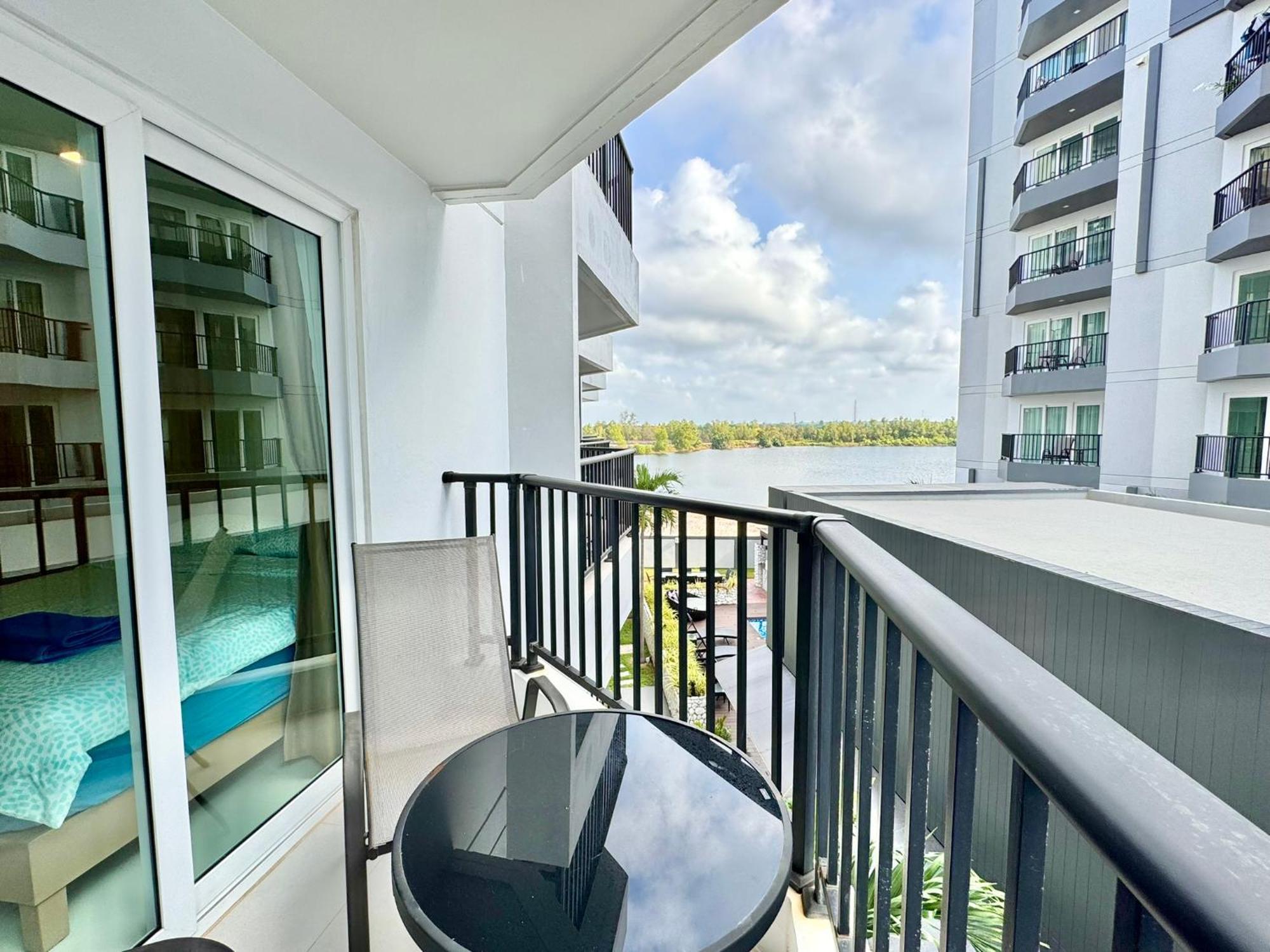 Mantra Beach Condominium Suite - Mae Phim Banthafat Kültér fotó